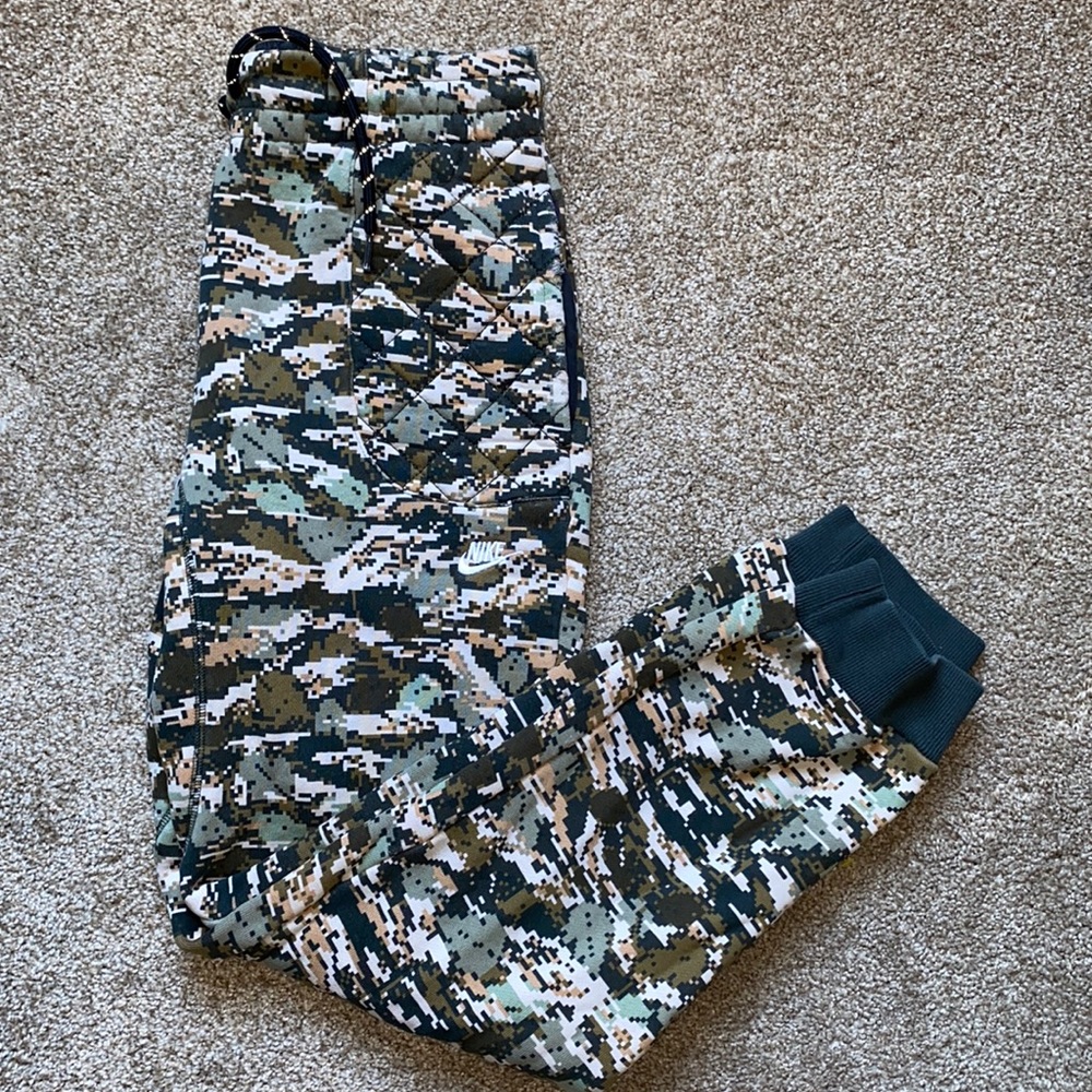Nike Camo Joggers Size S